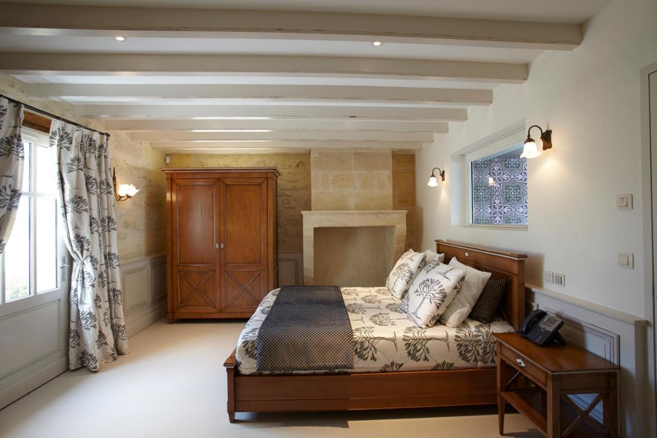 Chateau La Rose Perriere Lussac  Bilik gambar